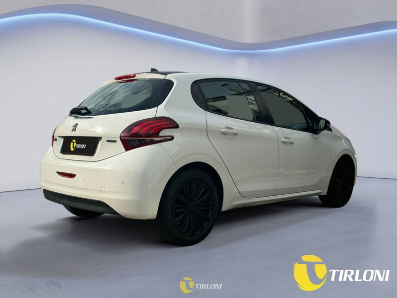 Peugeot 208 usata a Milano (4)