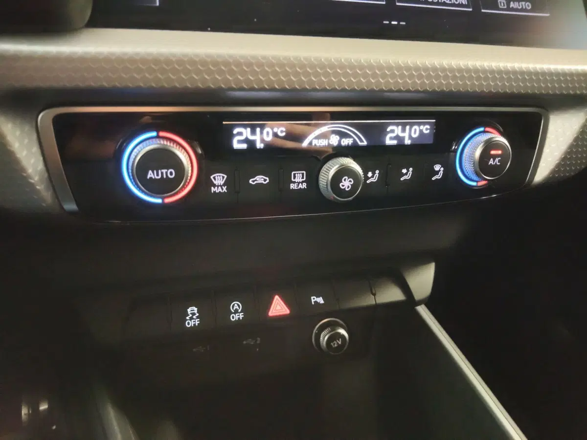 Audi A1 allstreet usata a Modena (11)