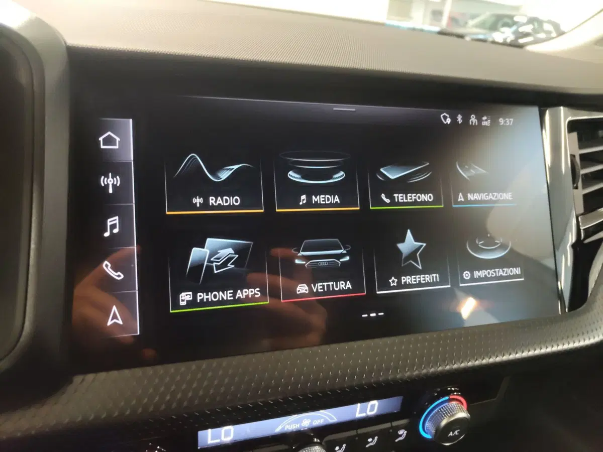 Audi A1 Sportback nuova a Modena (10)