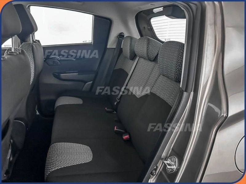 Mahindra KUV100 usata a Milano (10)