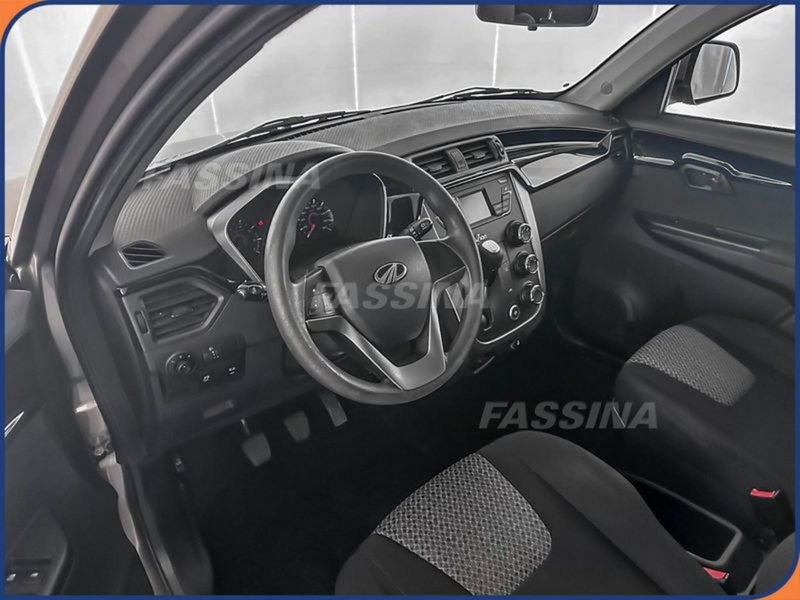 Mahindra KUV100 usata a Milano (9)