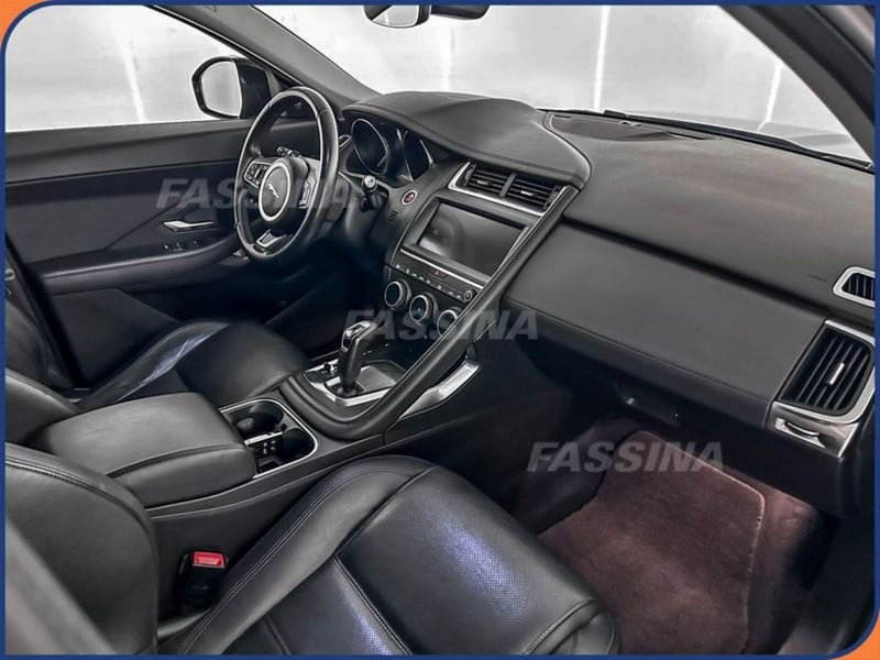 Jaguar E-Pace usata a Milano (12)