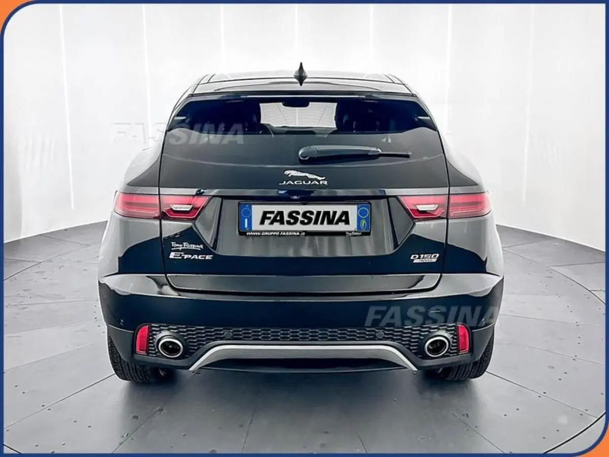 Jaguar E-Pace usata a Milano (5)