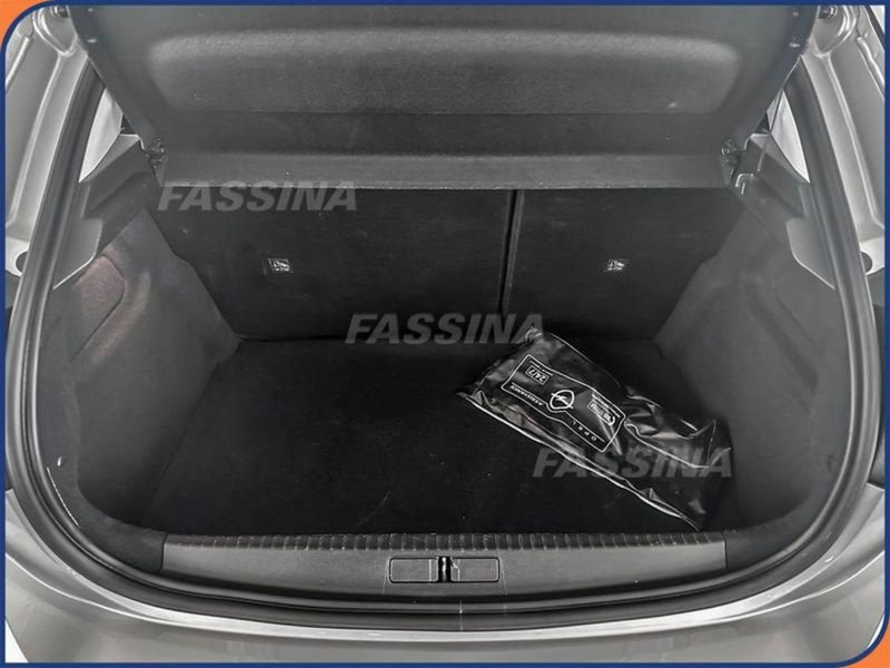 Opel Corsa usata a Milano (11)