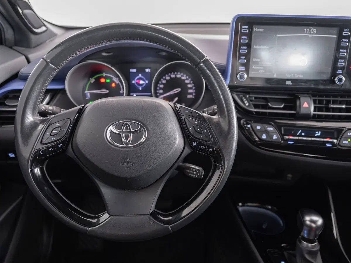 Toyota Toyota C-HR usata a Foggia (10)