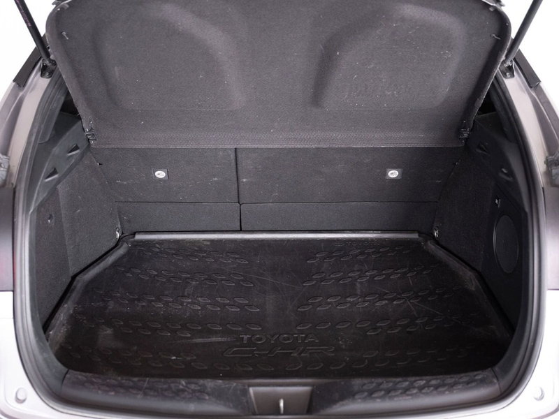 Toyota Toyota C-HR usata a Foggia (11)