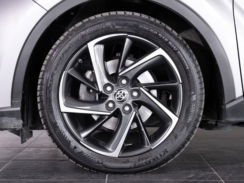 Toyota Toyota C-HR usata a Foggia (15)