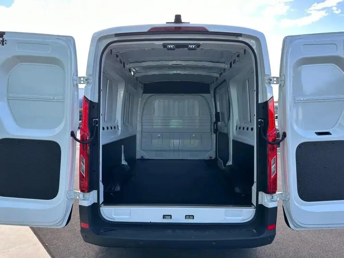 Maxus e Furgone nuova a Treviso (14)