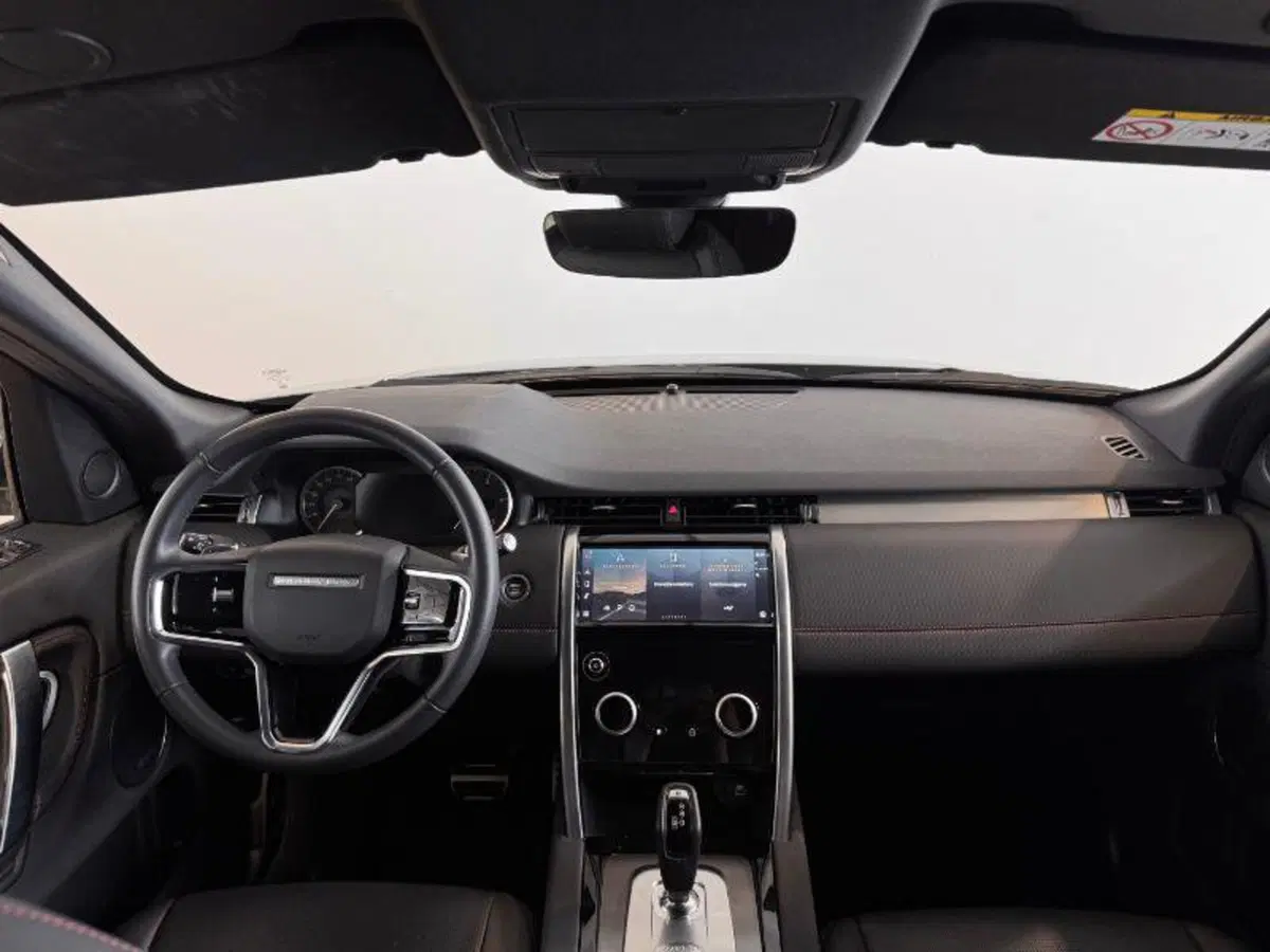 Land Rover Discovery Sport usata a Venezia (6)