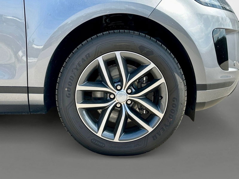 Land Rover Range Rover Evoque nuova a Bari (9)