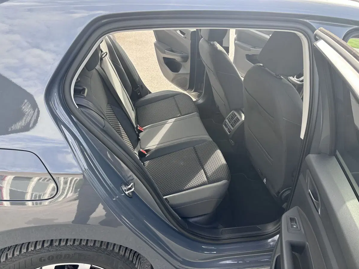 Volkswagen Golf usata a Ancona (12)