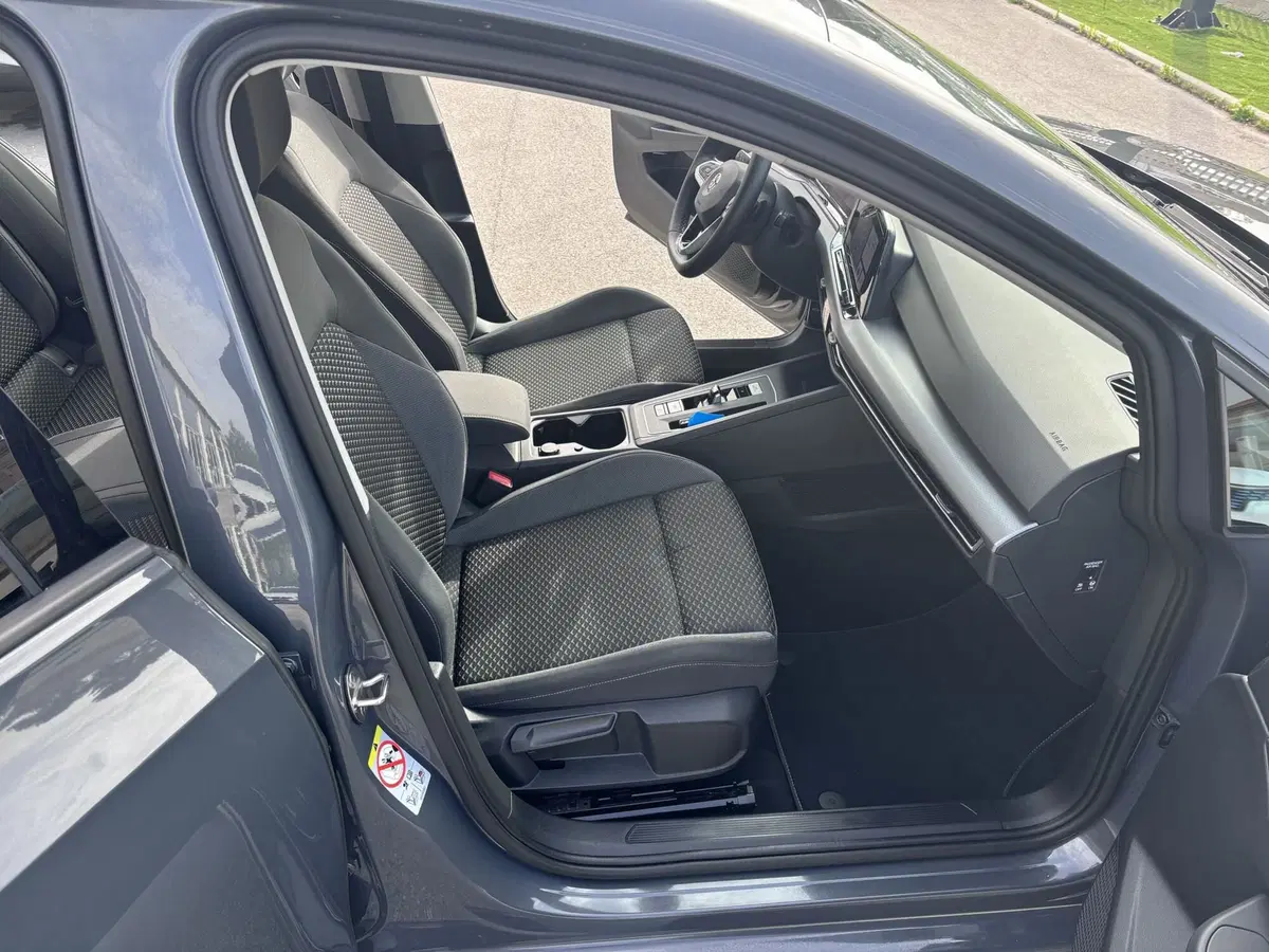 Volkswagen Golf usata a Ancona (13)