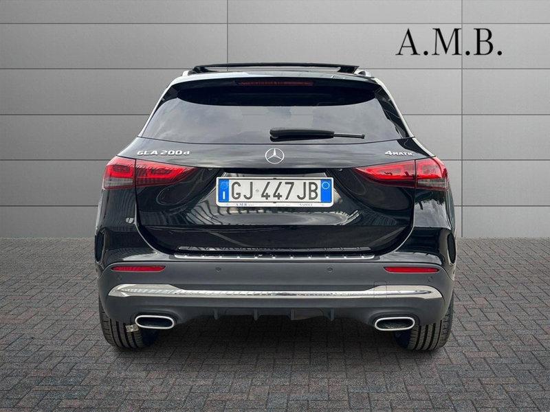 Mercedes-Benz GLA SUV usata a Napoli (4)