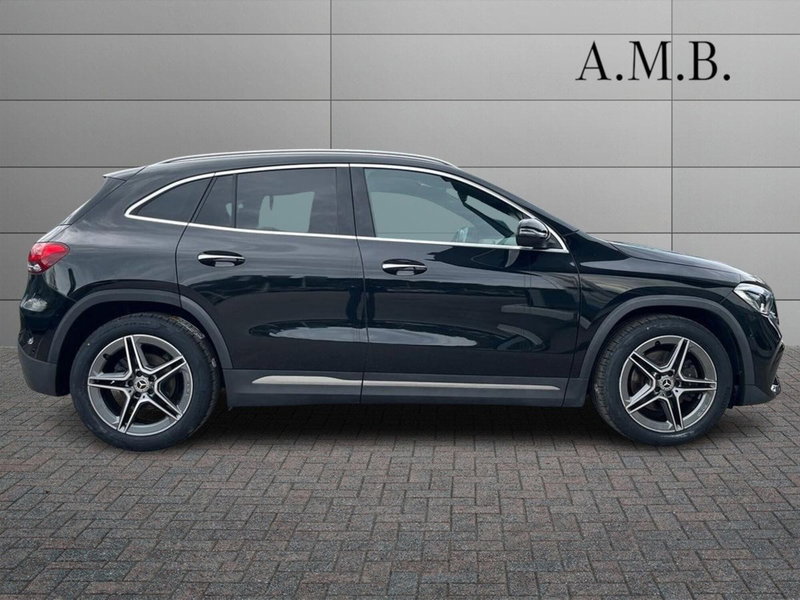 Mercedes-Benz GLA SUV usata a Napoli (5)