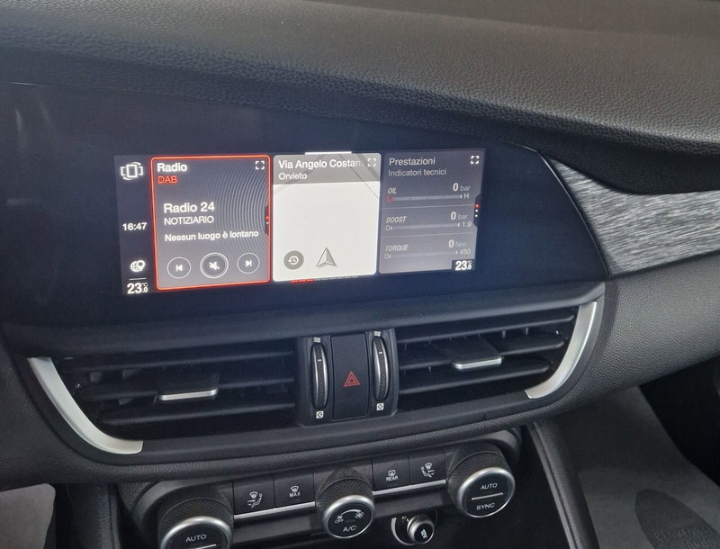 Alfa Romeo Giulia usata a Terni (13)