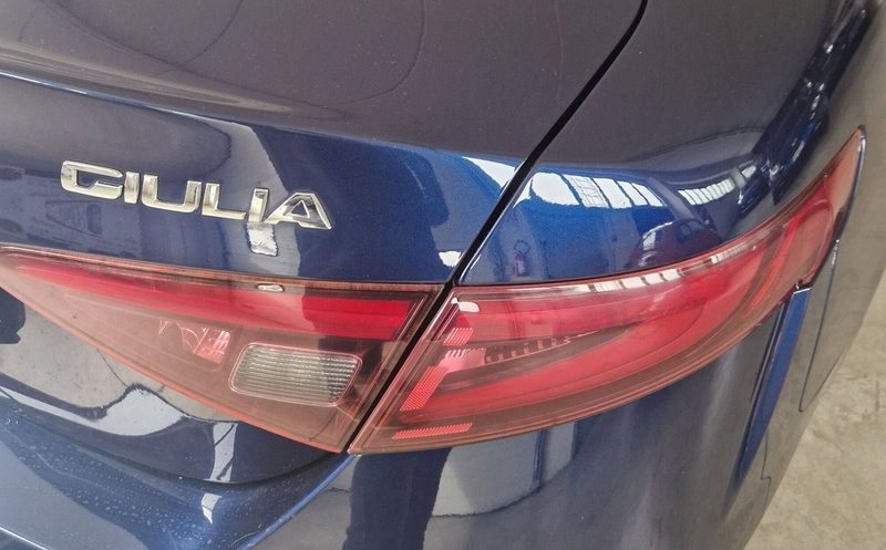 Alfa Romeo Giulia usata a Terni (17)
