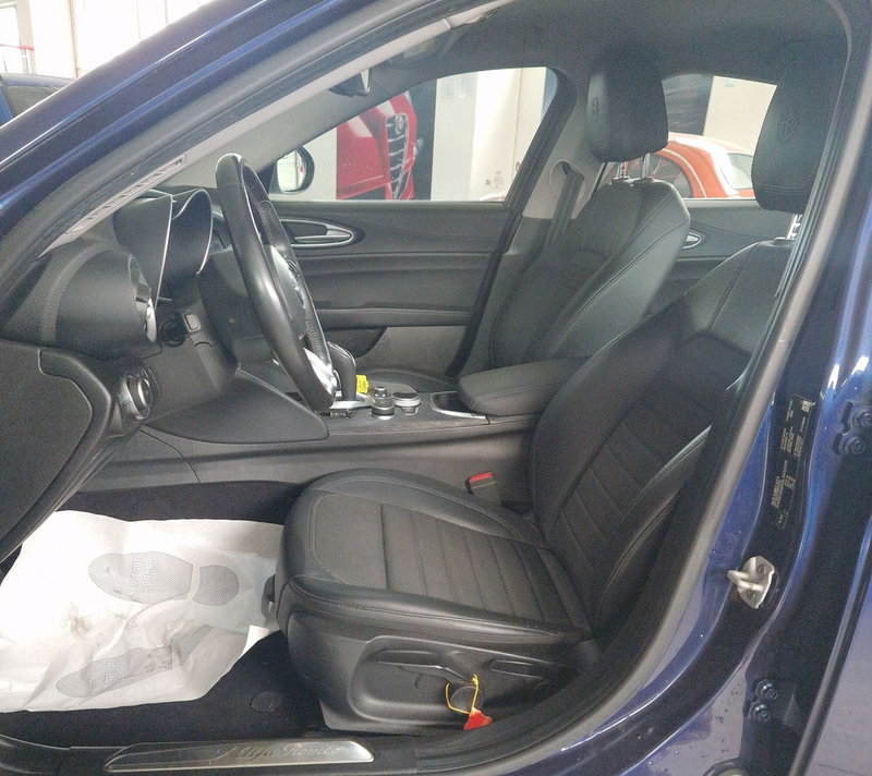 Alfa Romeo Giulia usata a Terni (7)