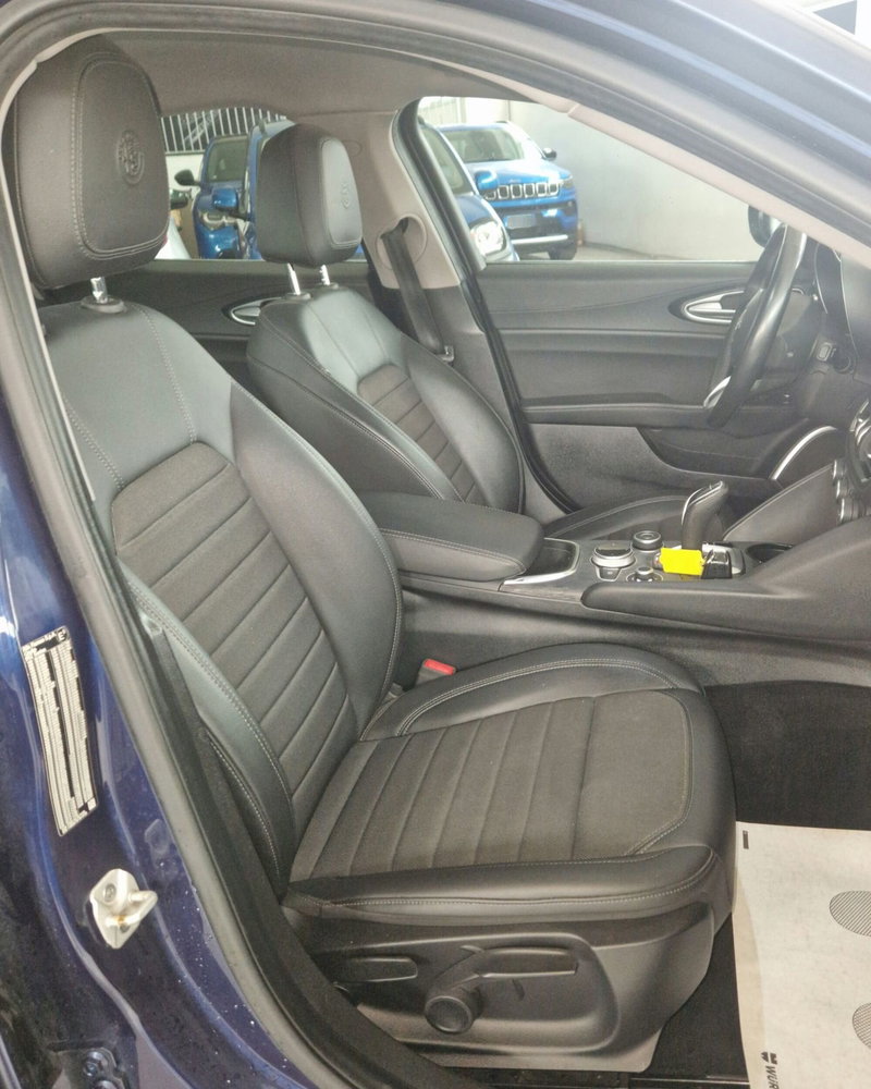 Alfa Romeo Giulia usata a Terni (8)