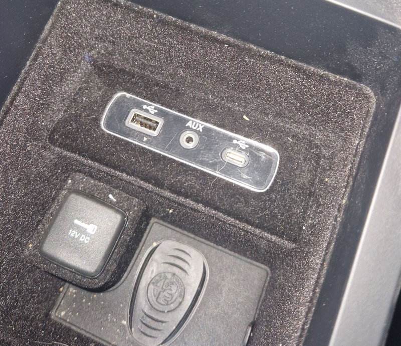 Alfa Romeo Stelvio usata a Terni (13)