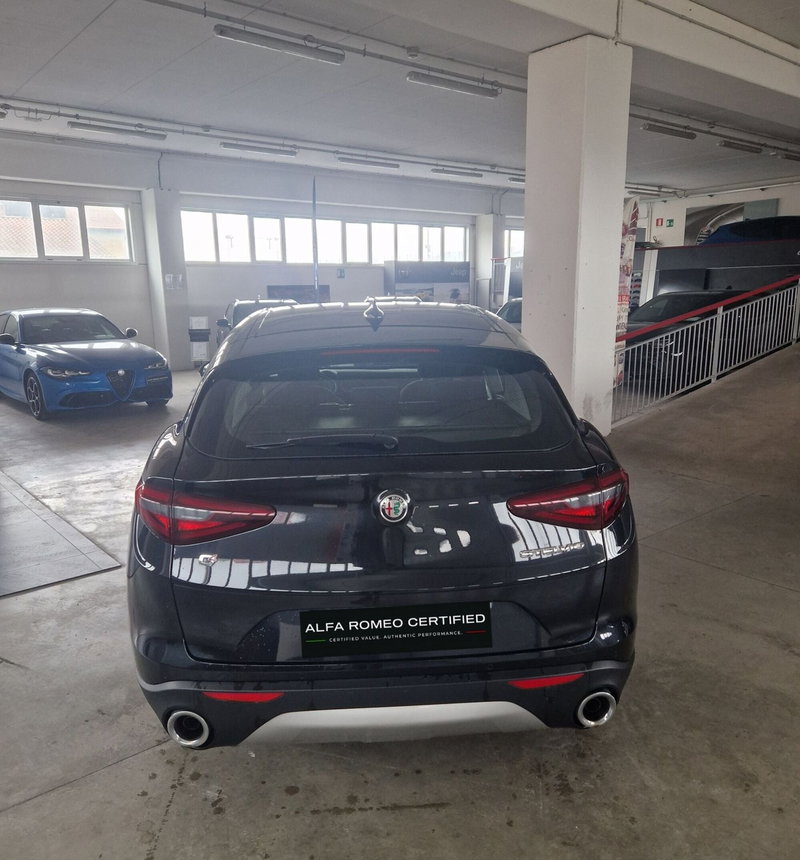 Alfa Romeo Stelvio usata a Terni (5)
