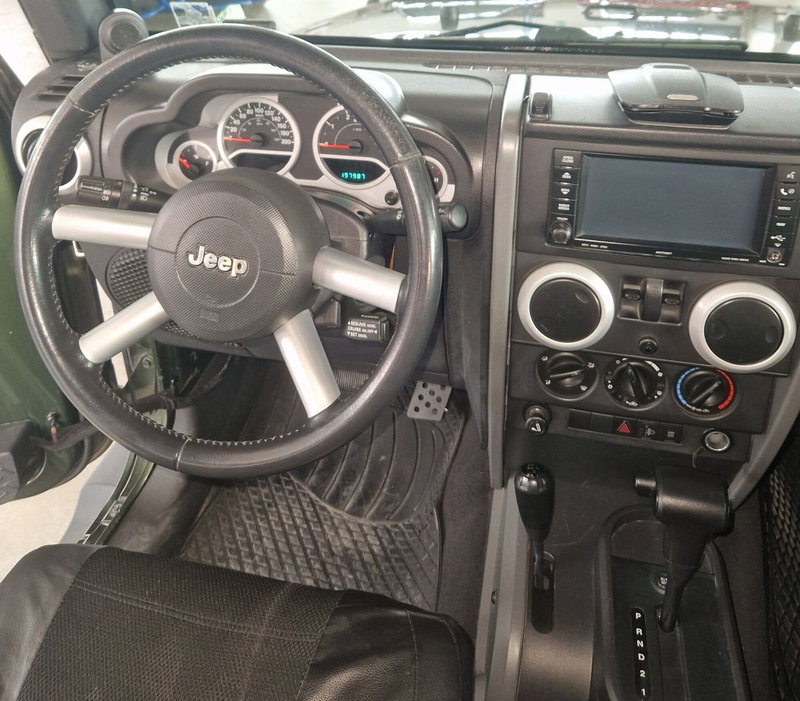 Jeep Wrangler usata a Terni (11)