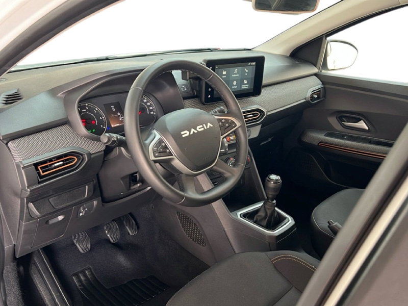 Dacia Sandero usata a Roma (15)