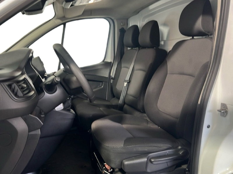 Renault Trafic Furgone usata a Roma (18)