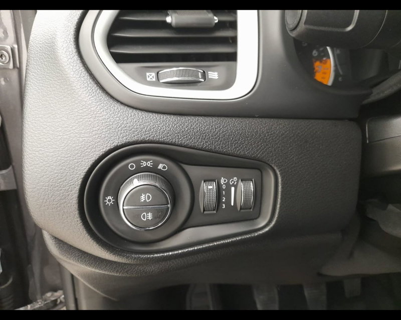 Jeep Renegade usata a Alessandria (18)