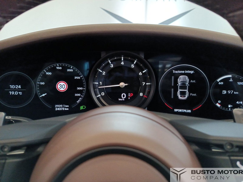 Porsche 911 Cabrio usata a Varese (10)