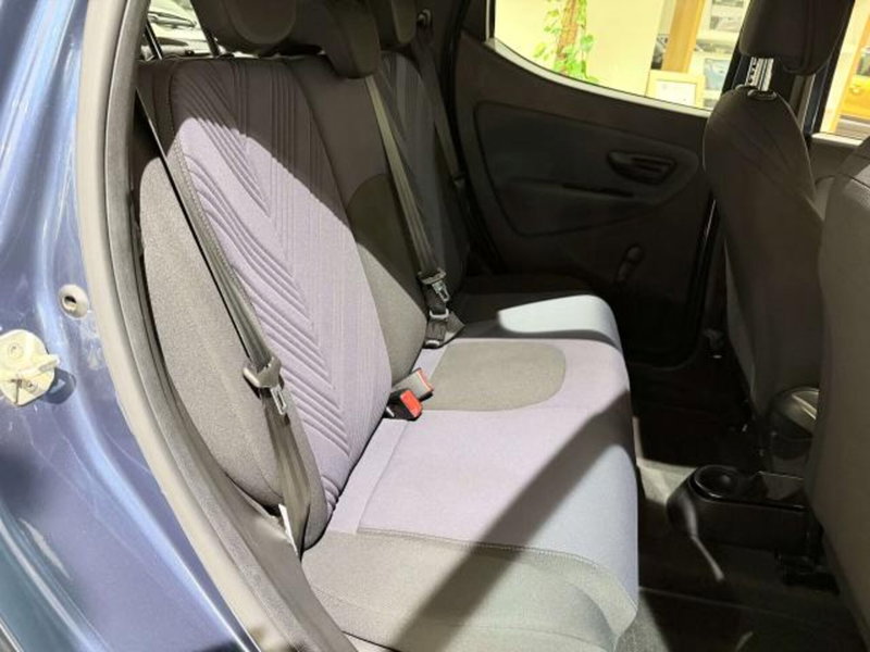 Lancia Ypsilon usata a Savona (19)