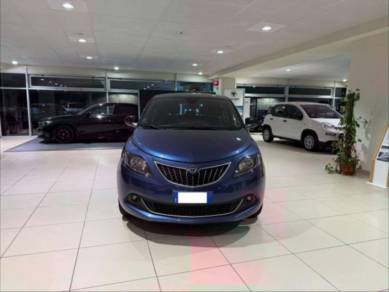 Lancia Ypsilon usata a Savona (3)