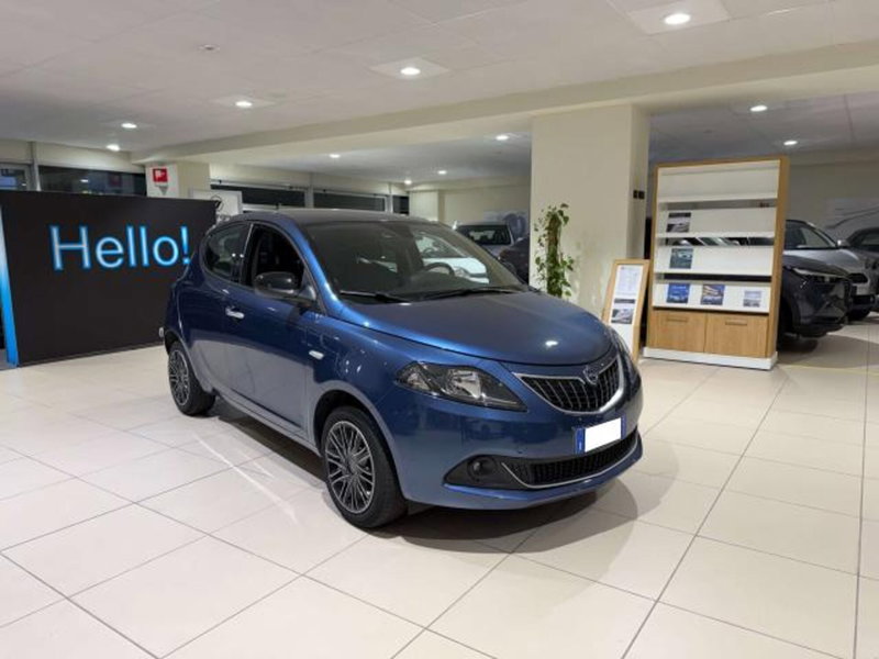 Lancia Ypsilon usata a Savona (4)