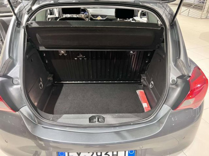 Opel Corsa Coupé usata a Savona (13)