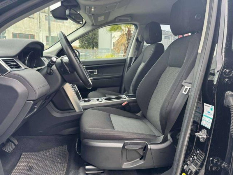 Land Rover Discovery Sport usata a Savona (11)