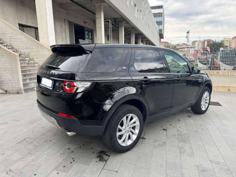 Land Rover Discovery Sport usata a Savona (6)