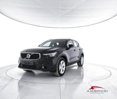 Volvo XC40 B3 automatico Core nuova a Corciano