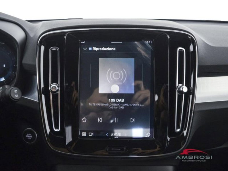 Volvo XC40 nuova a Perugia (11)