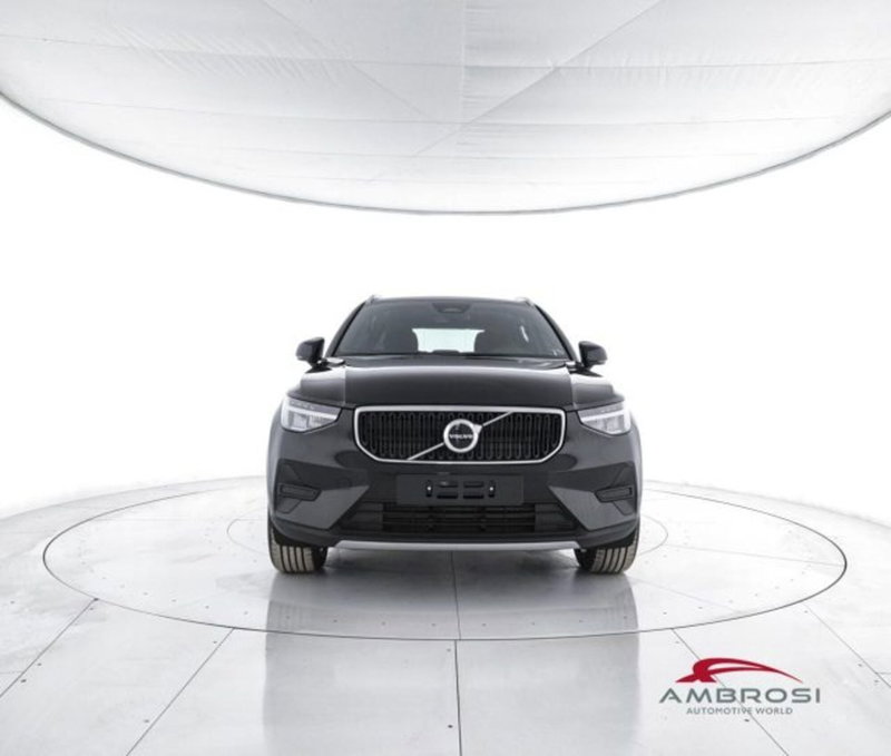 Volvo XC40 nuova a Perugia (4)