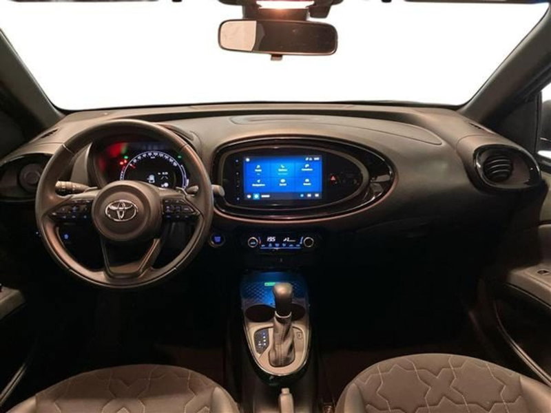 Toyota Aygo X usata a Como (9)