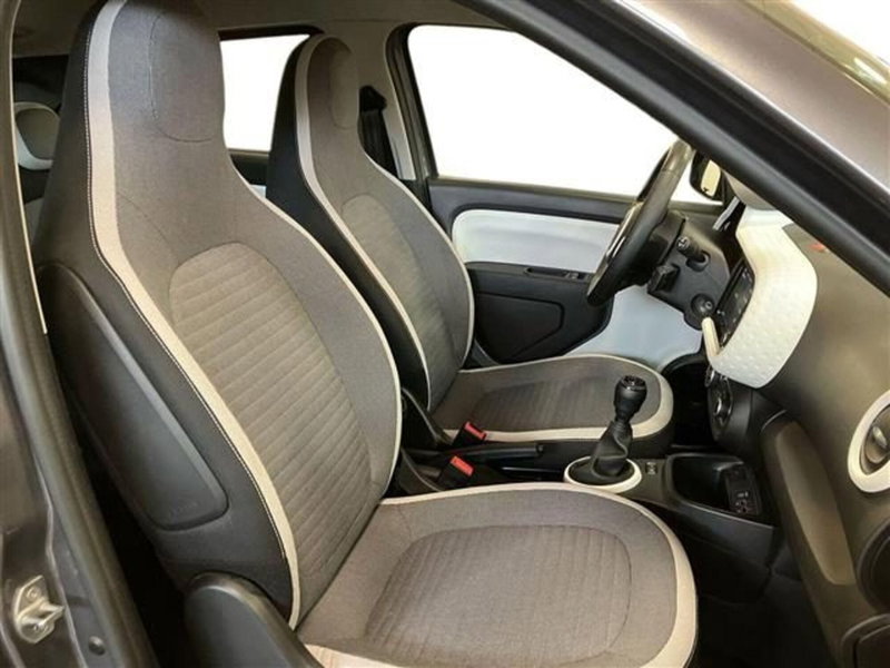 Renault Twingo usata a Como (10)