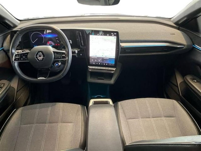 Renault Megane E-Tech Electric usata a Como (9)