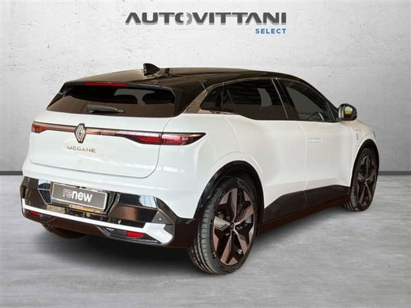 Renault Megane E-Tech Electric usata a Como (4)