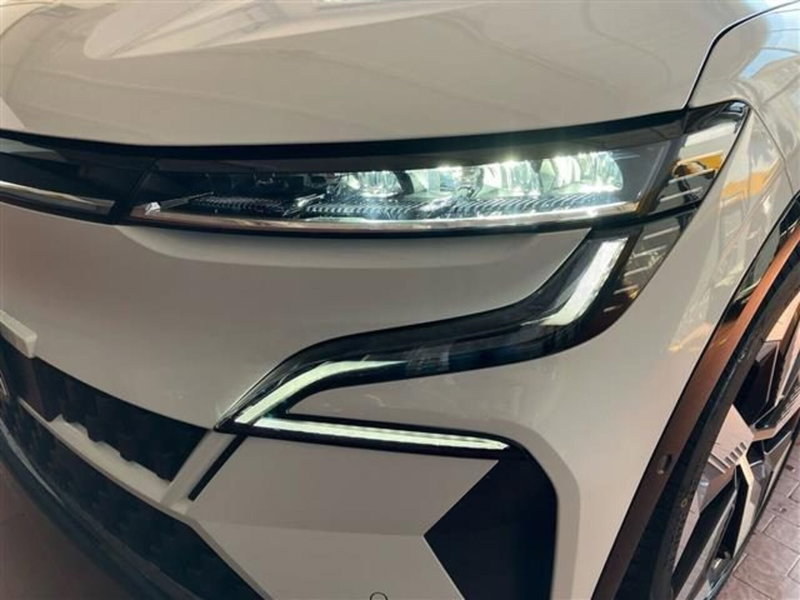 Renault Megane E-Tech Electric usata a Como (7)