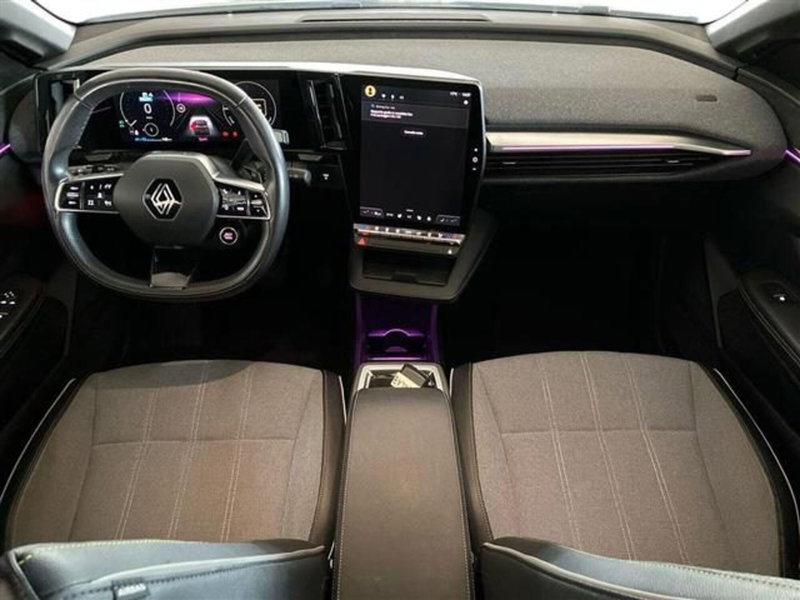 Renault Megane E-Tech Electric usata a Como (9)