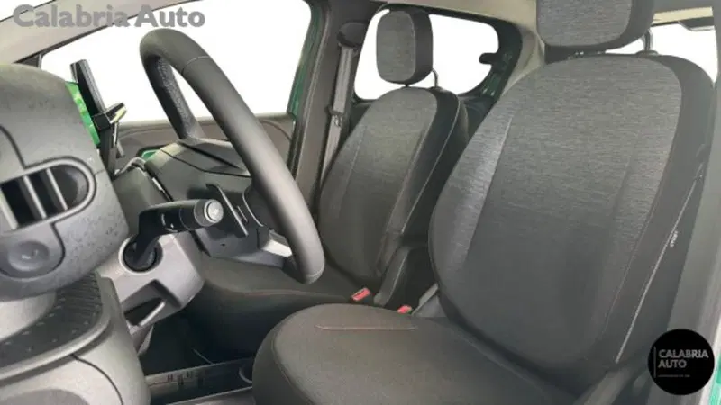 Renault Twingo nuova a Reggio Calabria (11)