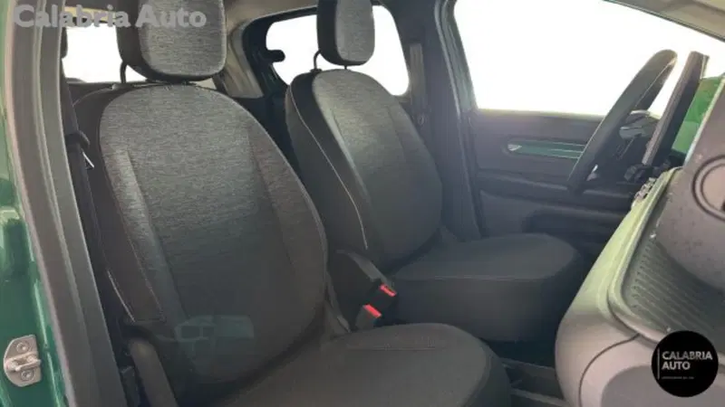 Renault Twingo nuova a Reggio Calabria (12)