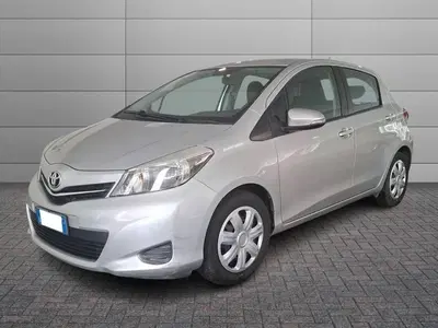 Toyota Yaris 1.0 5 porte Active del 2012 usata a Torino