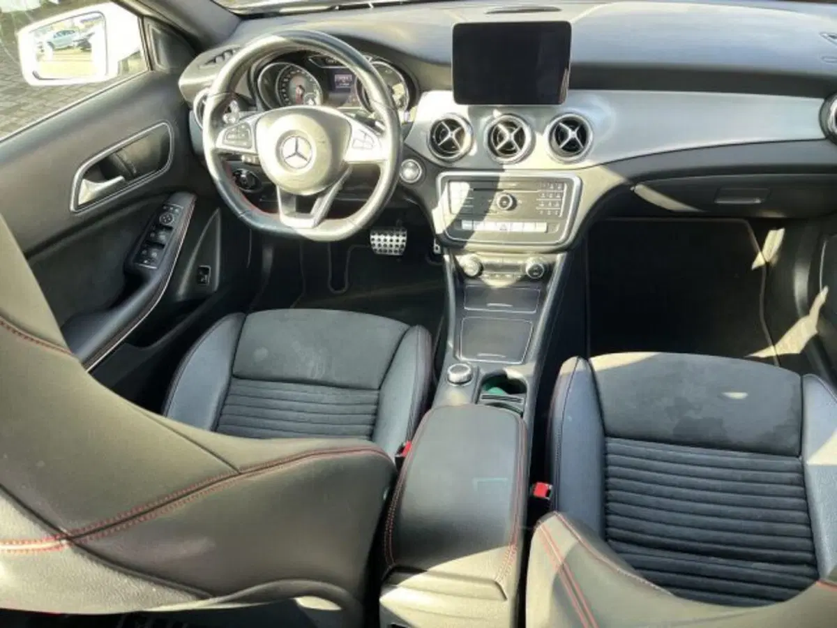 Mercedes-Benz GLA SUV usata a Alessandria (8)
