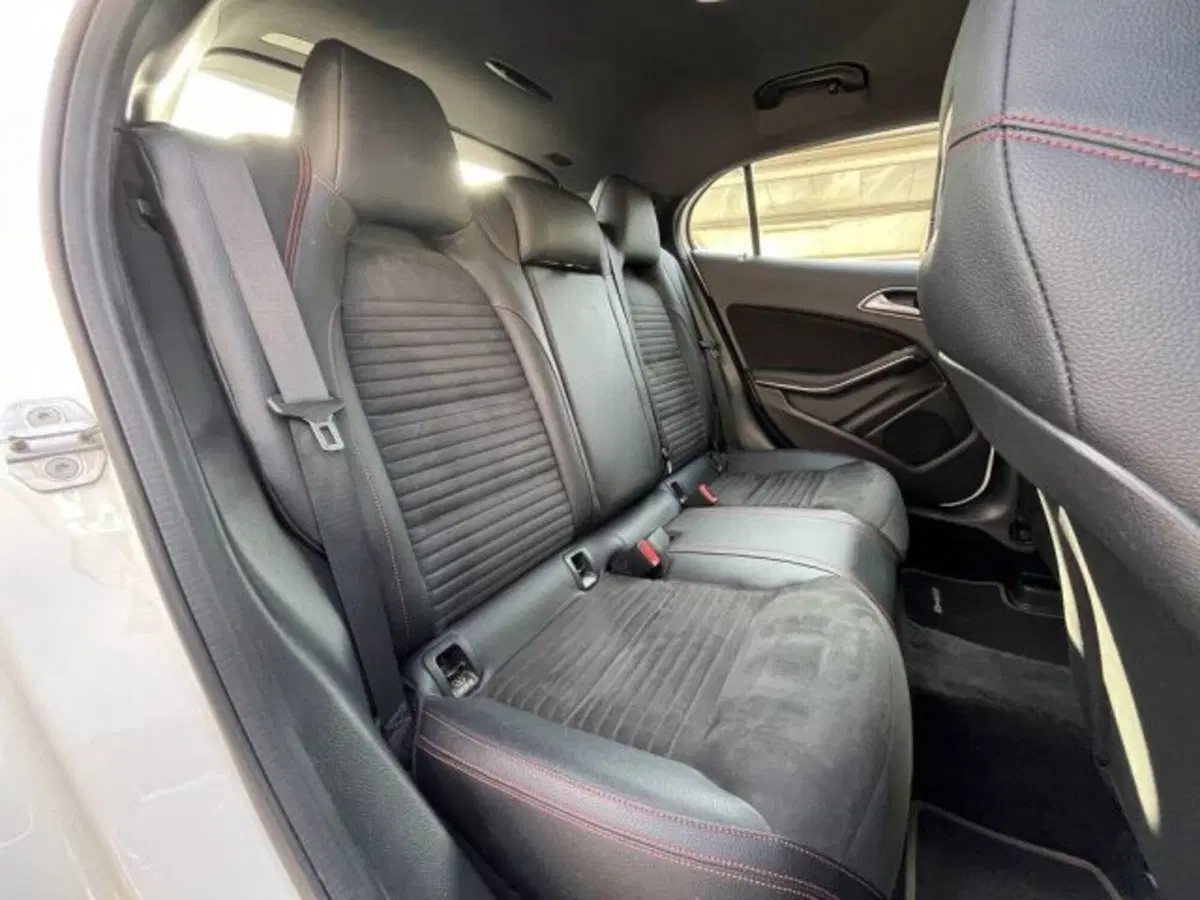 Mercedes-Benz GLA SUV usata a Alessandria (10)