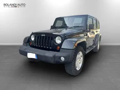 Jeep Wrangler Unlimited 2.8 CRD DPF Sahara del 2011 usata a Alessandria